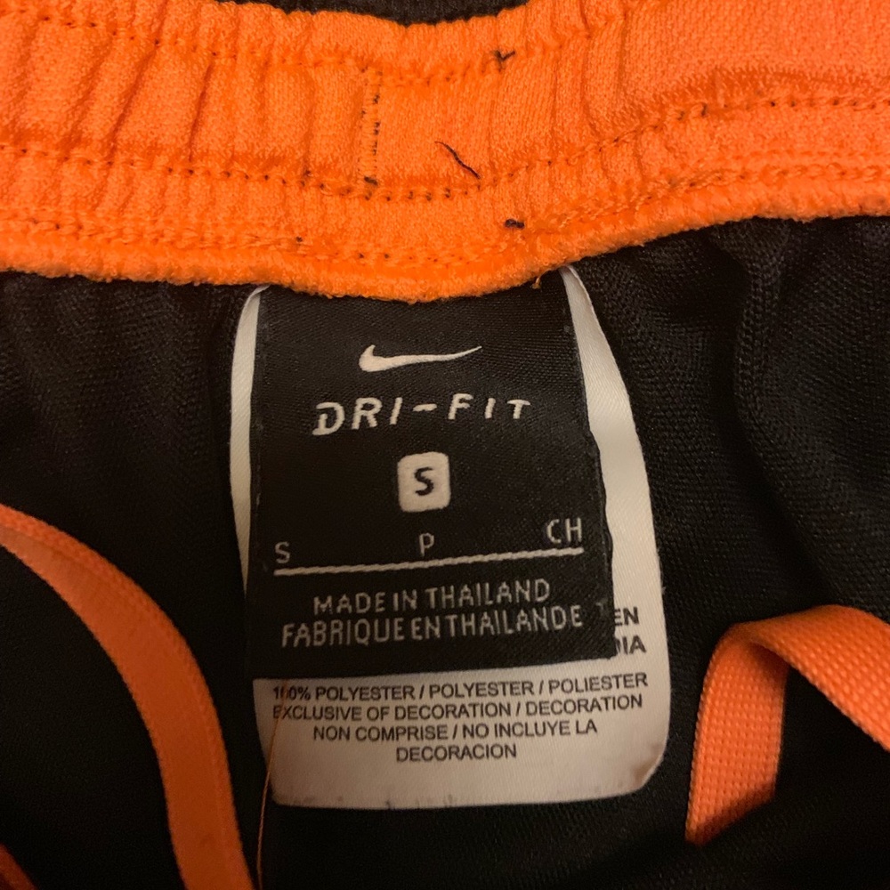 Men’s size small  pants